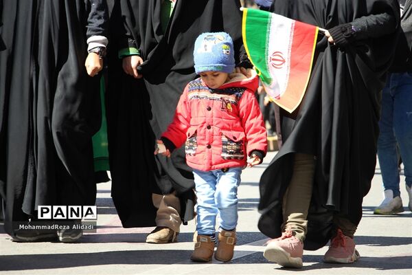 برگزاری مراسم فجر چهل و یک با حضور نسل ‌های اول و چهارم انقلاب در شیراز