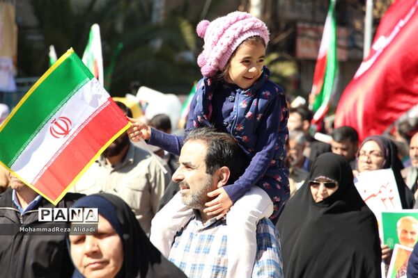 برگزاری مراسم فجر چهل و یک با حضور نسل ‌های اول و چهارم انقلاب در شیراز