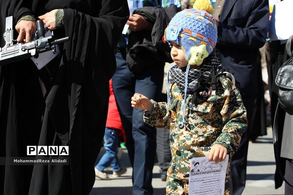 برگزاری مراسم فجر چهل و یک با حضور نسل ‌های اول و چهارم انقلاب در شیراز