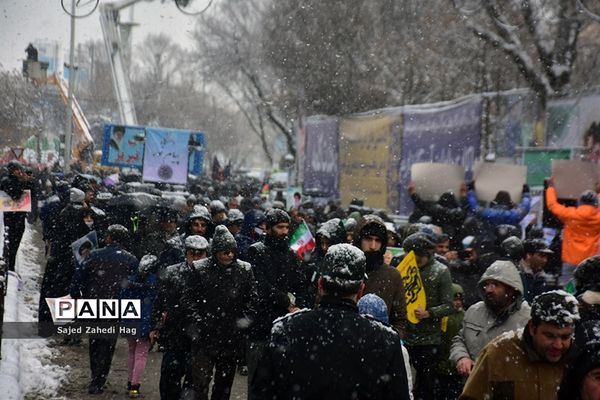 راهپیمایی 22 بهمن ماه در تبریز-2
