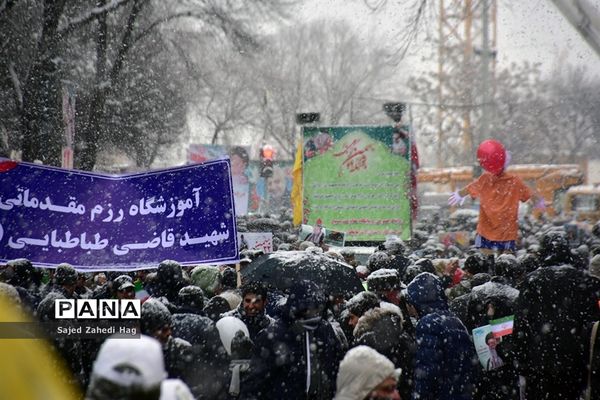 راهپیمایی 22 بهمن ماه در تبریز-2