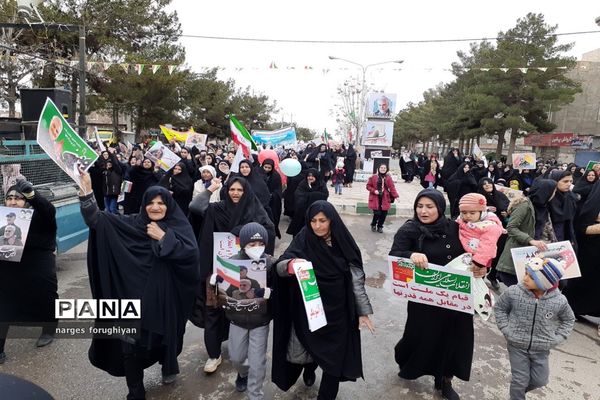 راه پیمایی 22 بهمن در تربت جام