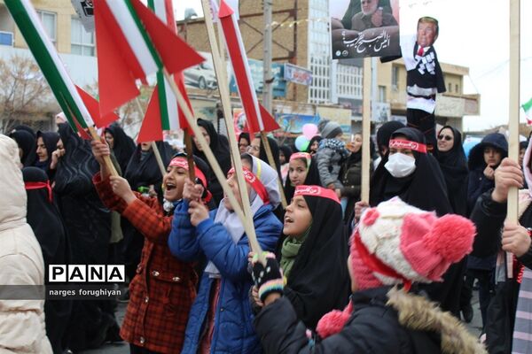 راه پیمایی 22 بهمن در تربت جام