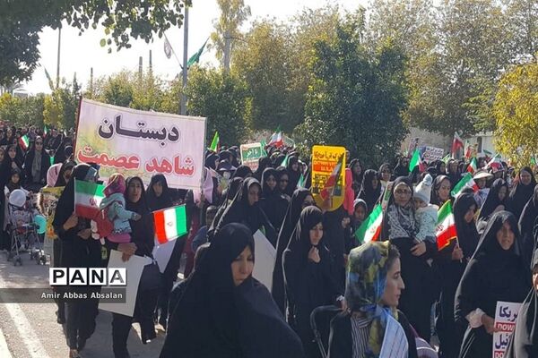 راهپیمایی 22 بهمن در جم