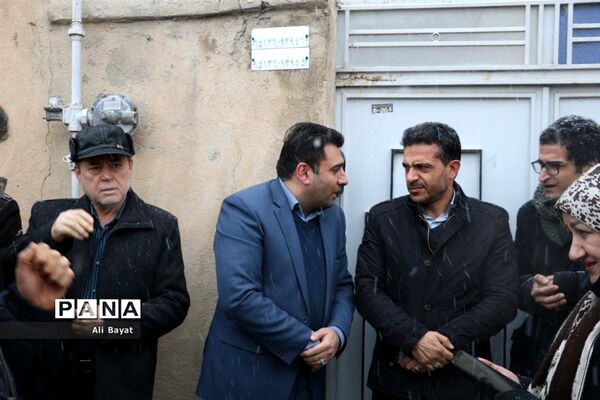 افتتاح زمین های بازی و بازگشایی محله فرخ سرشت توسط شهرداری منطقه ٣ همدان