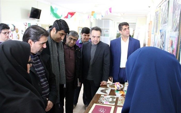 نمایشگاه دست سازه های دانش آموزی در اداره آموزش و پرورش زنجانرود برگزار شد