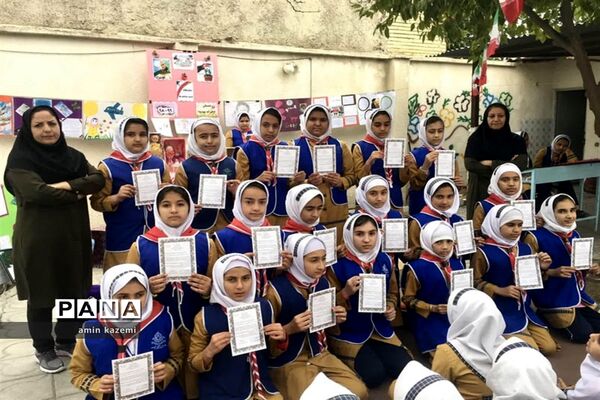 برگزاری جشن دهه فجر در مدارس داراب