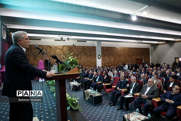 افتتاح سیزدهمین نمایشگاه بین المللی گردشگری و سی و سومین نمایشگاه ملی صنایع دستی تهران