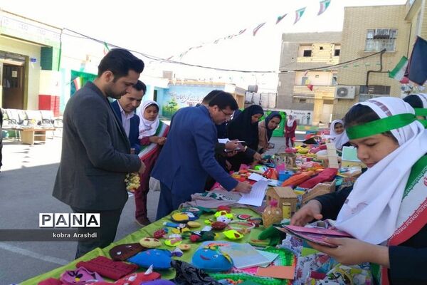 جشن پیروزی انقلاب و اربعین سردار شهید حاج قاسم سلیمانی در دبستان معین سرتل بوشهر
