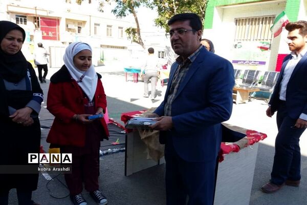 جشن پیروزی انقلاب و اربعین سردار شهید حاج قاسم سلیمانی در دبستان معین سرتل بوشهر