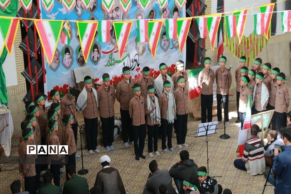 مروست ،میزبان سردار لاله های روشن
