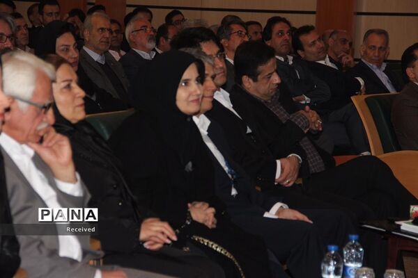 نشست کانون وکلای دادگستری مازندران با حضور معاون حقوقی رئیس جمهوری