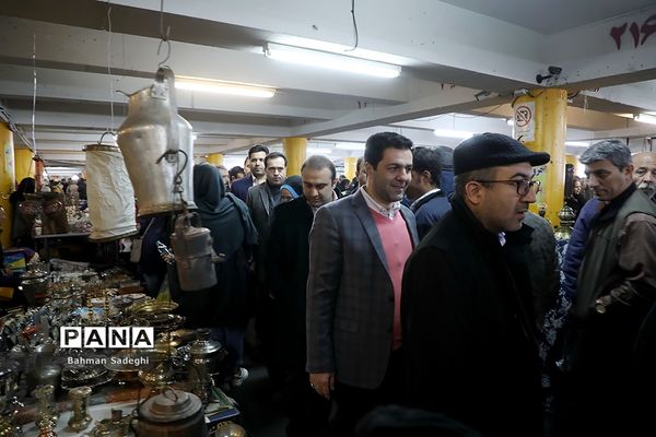بازدید دو عضو شورای شهرتهران  ازجمعه بازار  پروانه