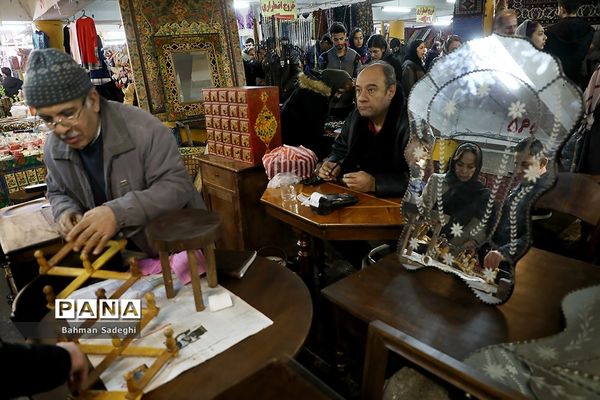 بازدید دو عضو شورای شهرتهران  ازجمعه بازار  پروانه