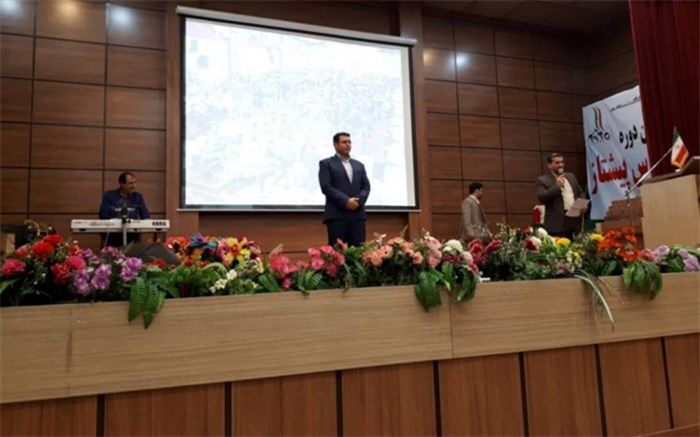 تجلیل از دانش آموزان برتر در شهریار