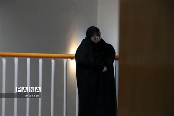 تجلیل از مادران و همسران توان یاب موفق