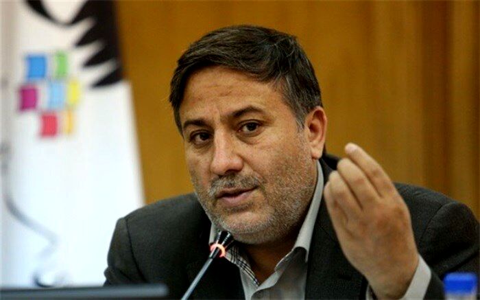 سالاری: شهرداری تهران از برخوردهای نامناسب با دستفروشان خودداری کند