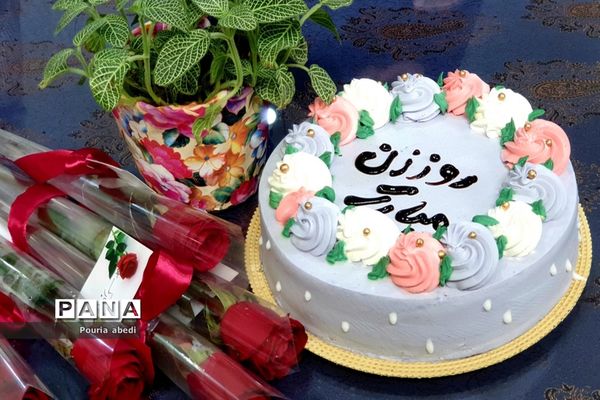 تکریم همکاران زن سازمان دانش‌آموزی استان بوشهر