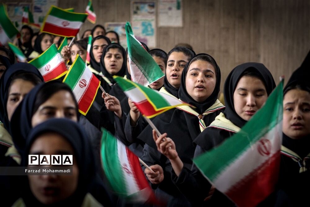 برگزاری مانور تشکیلاتی یاوران  انقلاب درچهاردانگه