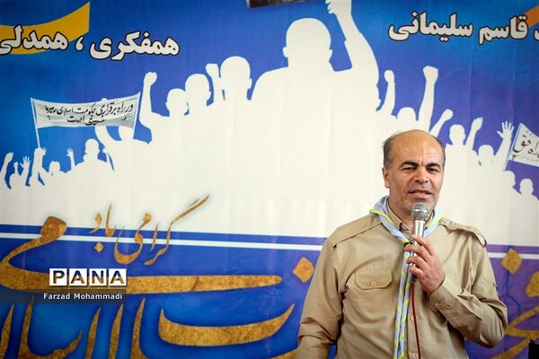 برگزاری مانور تشکیلاتی یاوران  انقلاب درچهاردانگه