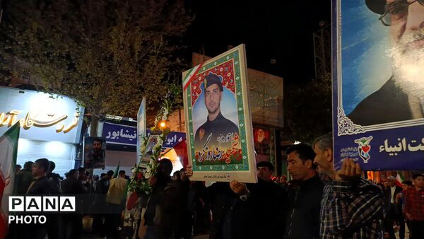 مراسم تشیع پیکر مطهر شهید رضا روزگرد