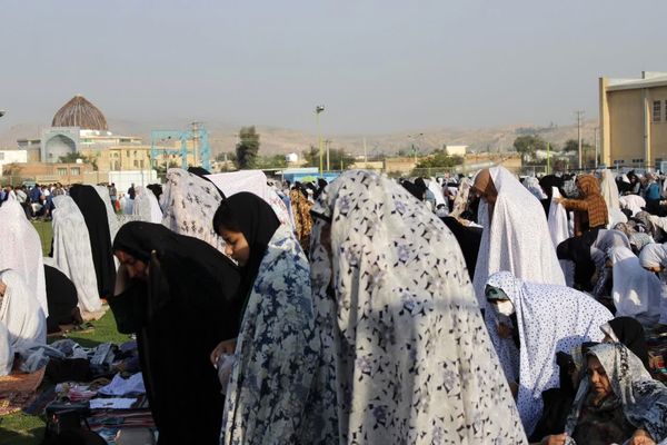 اقامه باشکوه نماز عید فطر در گچساران