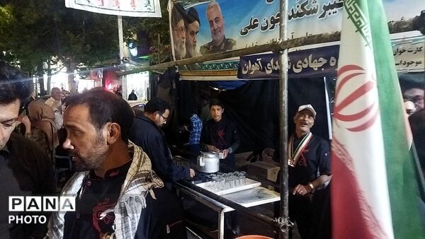 موکب  شهدای روستای آهوان در پنجاه و هشتمین شب 