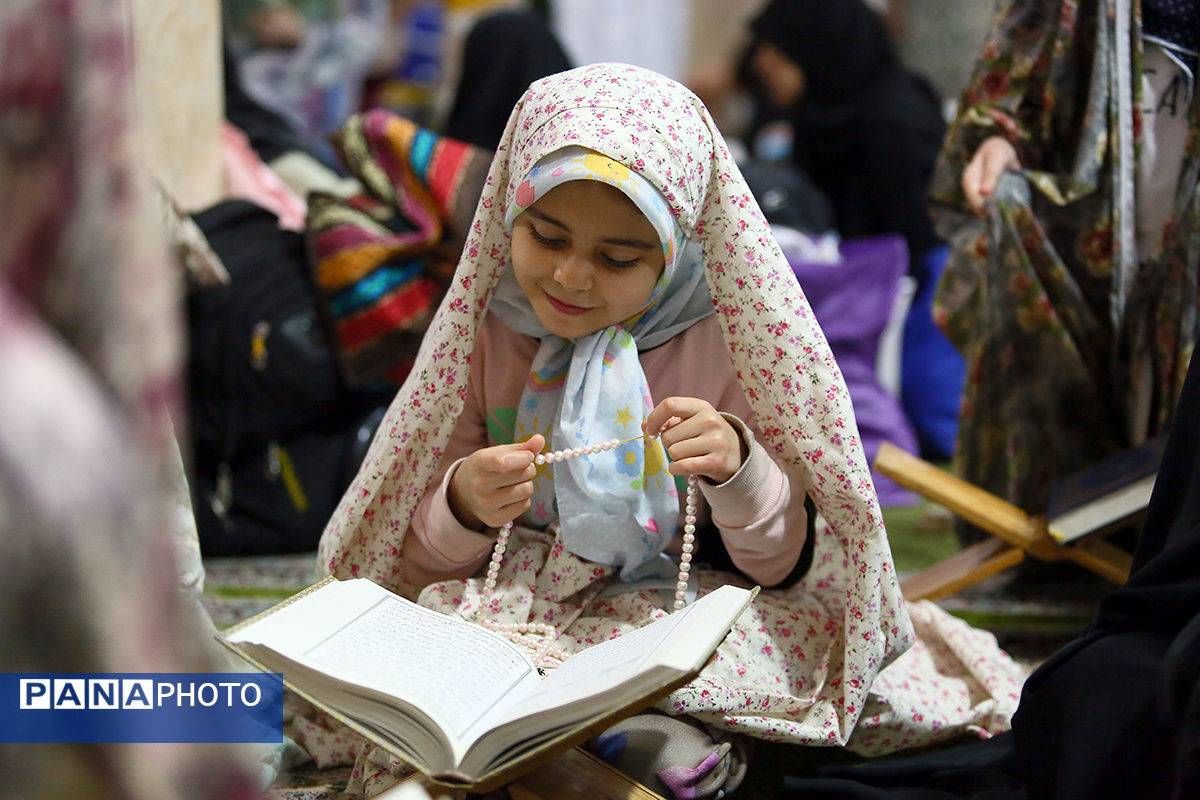 اعتکاف دانش‌آموزی؛ مدرسه‌ای برای زندگی