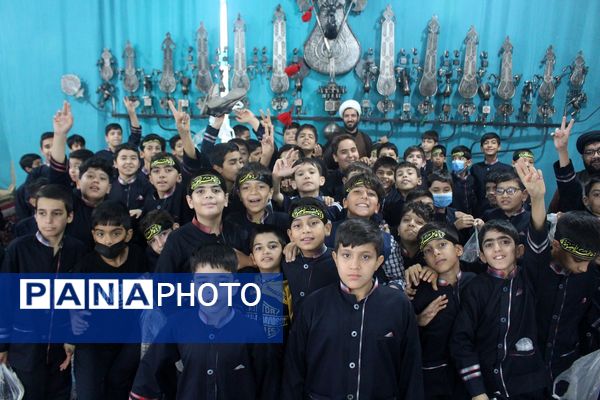 عزاداری دانش‌آموزان قم در آستان مقدس امامزاده سیدعلی(ع)