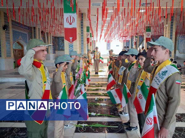 عطر افشانی و گلباران مزار شهدای شهرستان بجنورد  