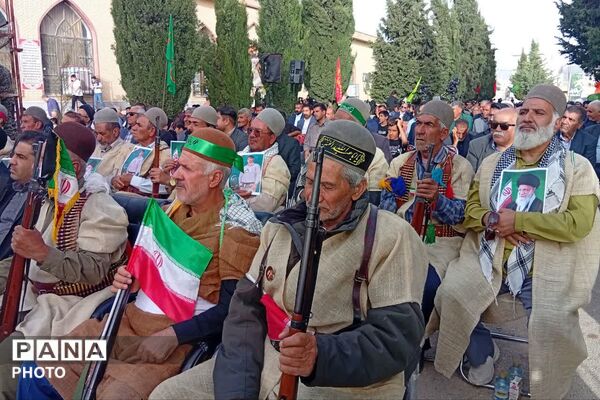 مراسم گرامیداشت چهلمین روز شهادت شهید علی کیانی در گلزار شهدای یاسوج