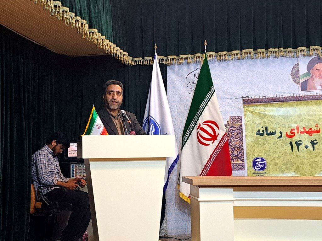 تقدیر از برگزیدگان دو رویداد رسانه‌ای «میثاق» و «سرباز مقاومت» در قم