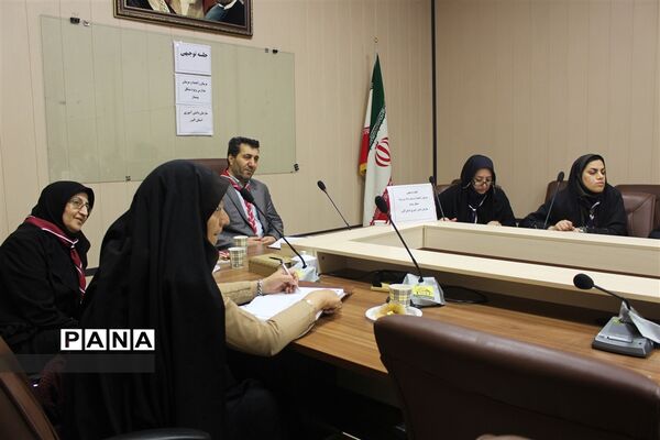 جلسه توجیهی مربیان راهنما و مربیان مدارس ویژه تشکل پیشتاز سازمان دانش‌آموزی استان البرز