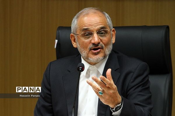 نشست هم اندیشی وزیر آموزش و پرورش با مسئولان شورای بانوان خیر مدرسه‌ساز استان‌های کشور