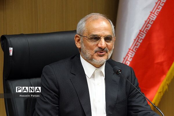 نشست هم اندیشی وزیر آموزش و پرورش با مسئولان شورای بانوان خیر مدرسه‌ساز استان‌های کشور