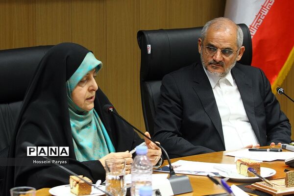 آیین موافقت‌نامه بین وزارت آموزش و پرورش با معاونت ریاست‌جمهوری در امور زنان و خانواده