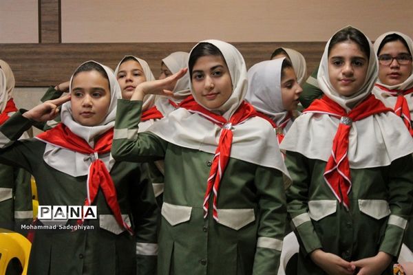 برگزاری همایش پیشتازان درکانون فرهنگی تربیتی آفتاب منطقه19