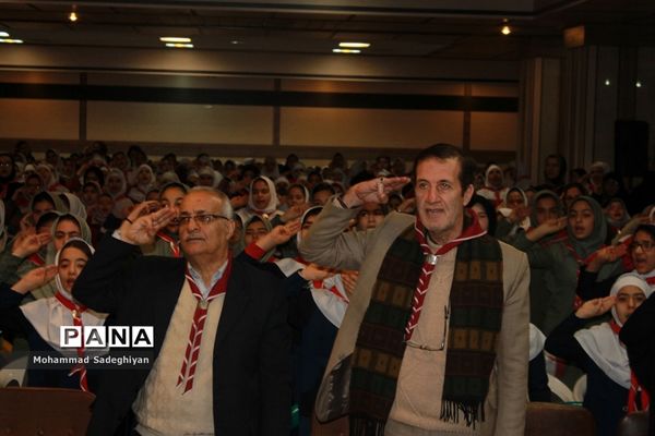 برگزاری همایش پیشتازان درکانون فرهنگی تربیتی آفتاب منطقه19