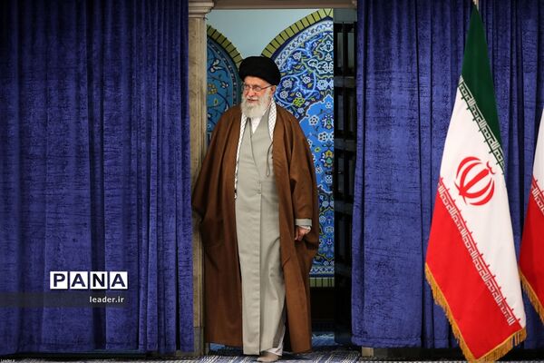 حضور رهبرمعظم انقلاب در یازدهمین دوره انتخابات مجلس شورای اسلامی و میان‌دوره‌ای مجلس خبرگان رهبری