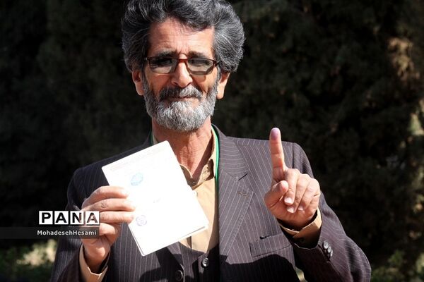 حضور با شکوه مردم شهرستان بیرجند در یازدهمین  انتخابات مجلس