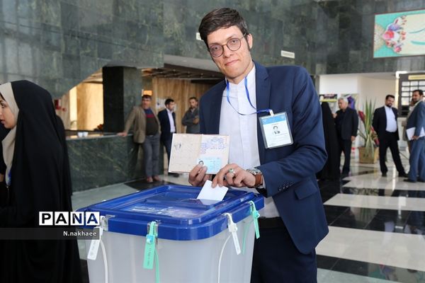 حضور پرشور مردم خراسان جنوبی در انتخابات مجلس شورای اسلامی