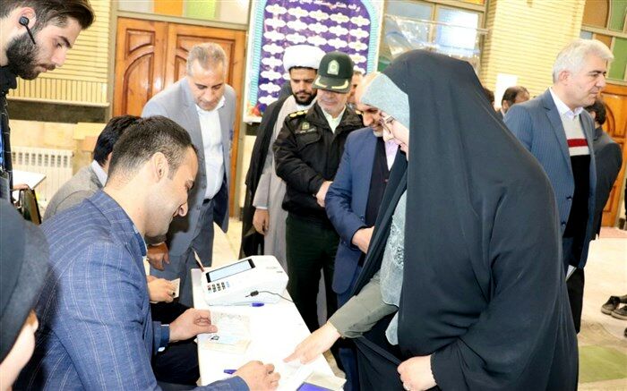 حضور مردم شهرقدس در پای صندوق های رأی انتخابات دوم اسفند ۹۸