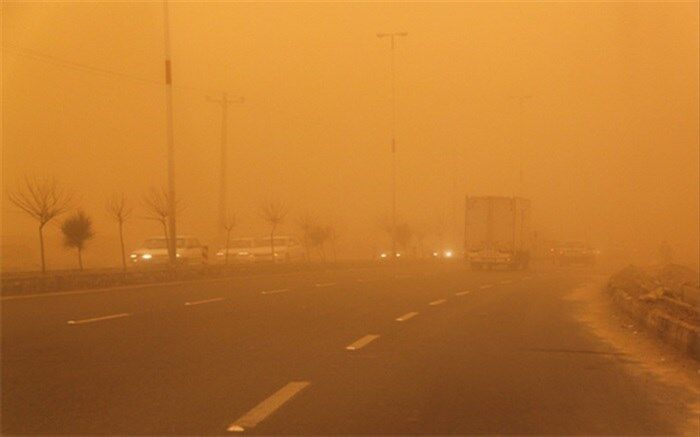باد و  گرد وخاک در راه زاهدان