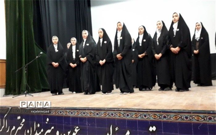 مسابقات سرود دانش آموزان دختر ابرکوه برگزار شد