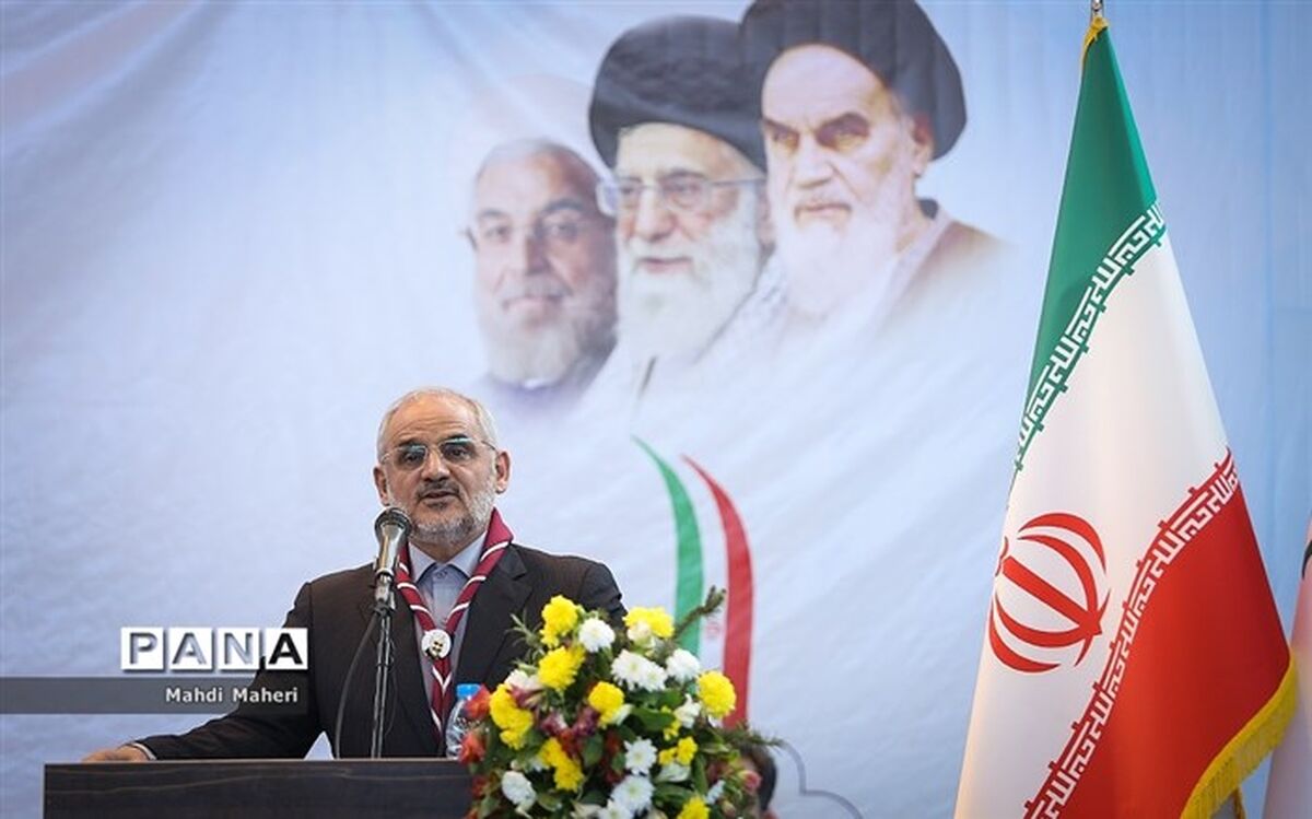 حاجی میرزایی: در تعطیلات مدارس تابع سیاست‌ها و صلاحدیدهای وزارت بهداشت، درمان و آموزش پزشکی هستیم
