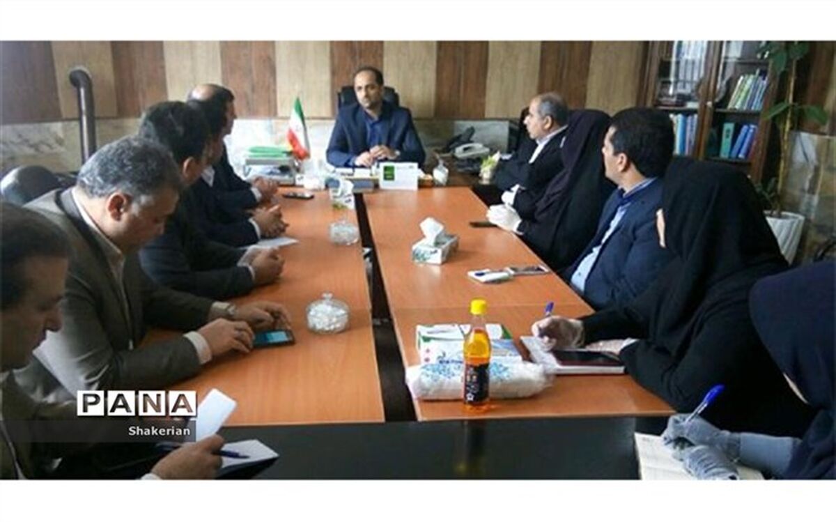 تشکیل نشست اضطرای و کارگروه تخصصی پیشگیری از بیماری کرونا در آموزش و پرورش بجنورد