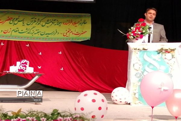 تجلیل از بانوان فرهنگی بهاباد