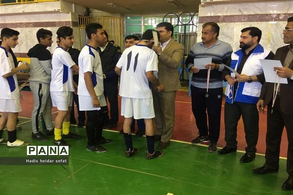 مسابقات فوتسال دانش آموزان پسران دشتستانی