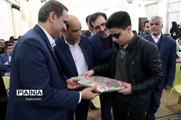 برپائی نمایشگاه توانمندی های اعضای کانون های فرهنگی و تربیتی در یزد