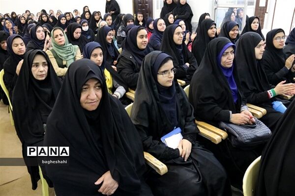 برپائی نمایشگاه توانمندی های اعضای کانون های فرهنگی و تربیتی در یزد